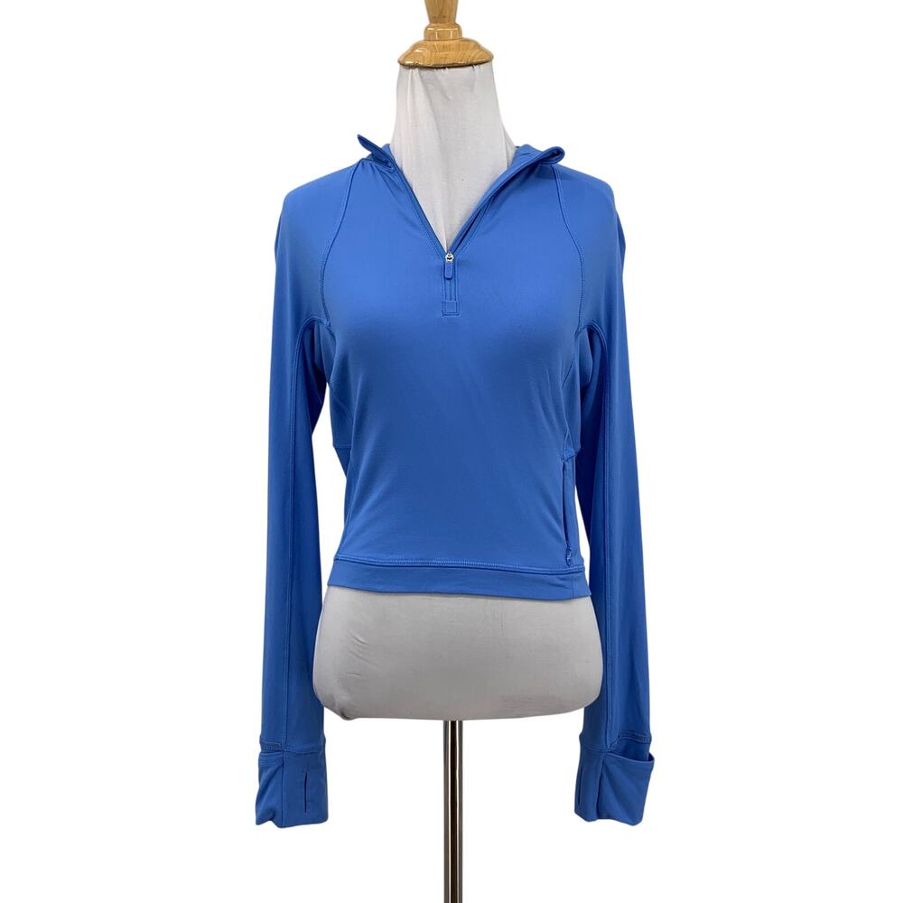 Lululemon Top Womens 6 Candy Blue Its Rulu Run Cropped Mitten Cuffs Running